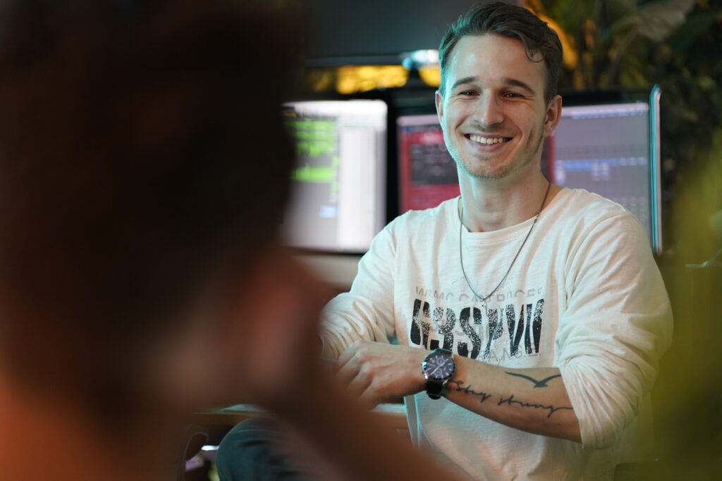 Genemo (Dennis Liechti) is a versatile Swiss music producer who has worked on numerous music projects since 2020. These include two EPs by up-and-coming Swiss artist Cossmo, released via the FarMore Records label, as well as his self-released single “Love Sucks” and “Adventure” which alone surpassed half a million streams on streaming services. In total, he has already recorded over one million plays on his own Spotify profile alone.